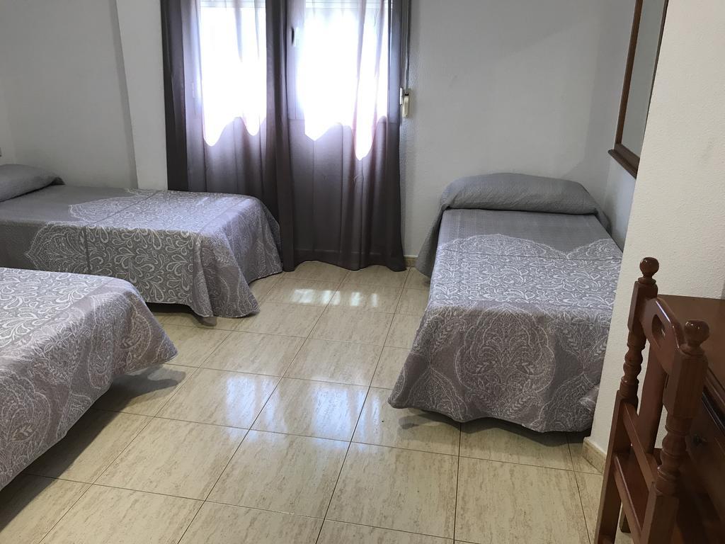 Hostal 82 Olías del Rey Pokoj fotografie